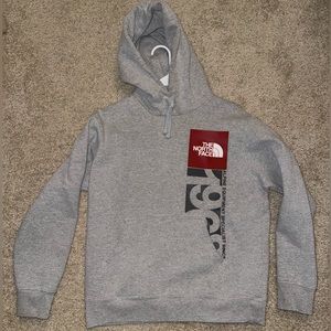 The North Face Hooded Sweatshirt - Large